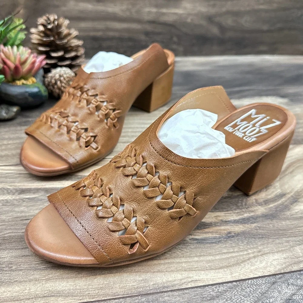 NIB Miz Mooz Briar 38 7.5-8 Whipstitch Leather Heeled Slide Sandal Brandy Brown - Picture 3 of 12